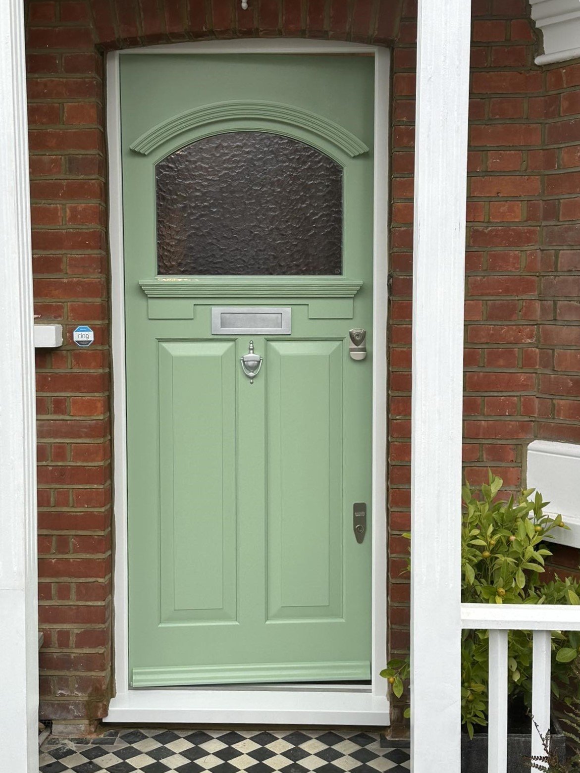 1930s style olive front door